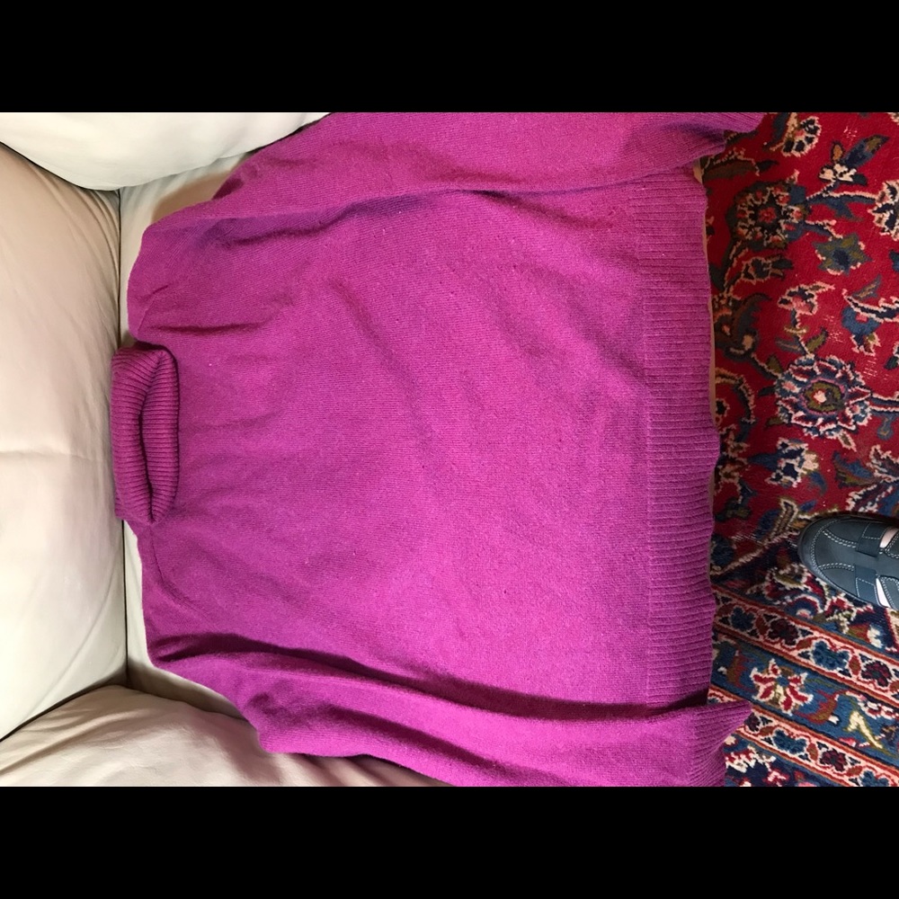 Cashmere pullover sweaters